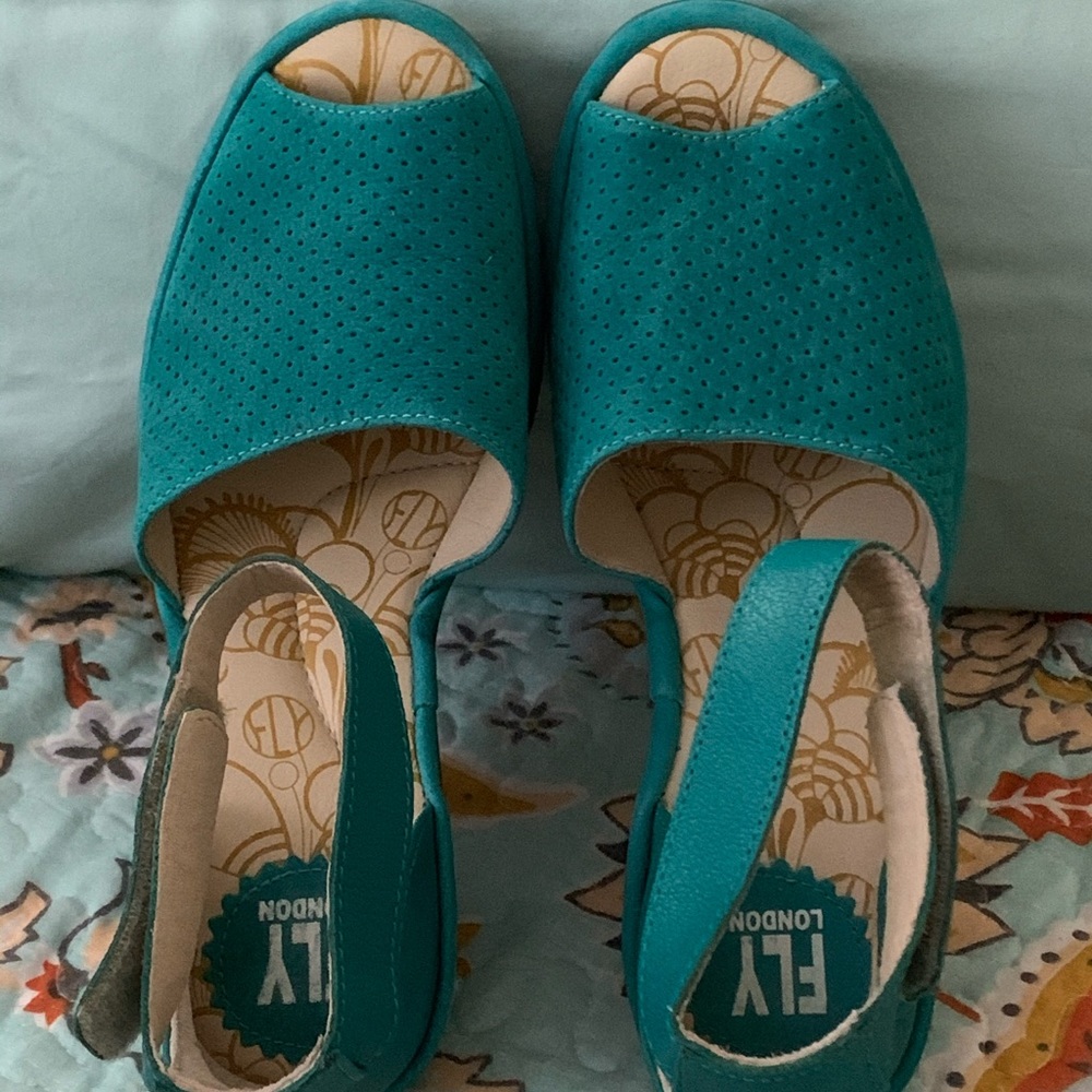 Fly London suede sandal - Picture 5 of 6
